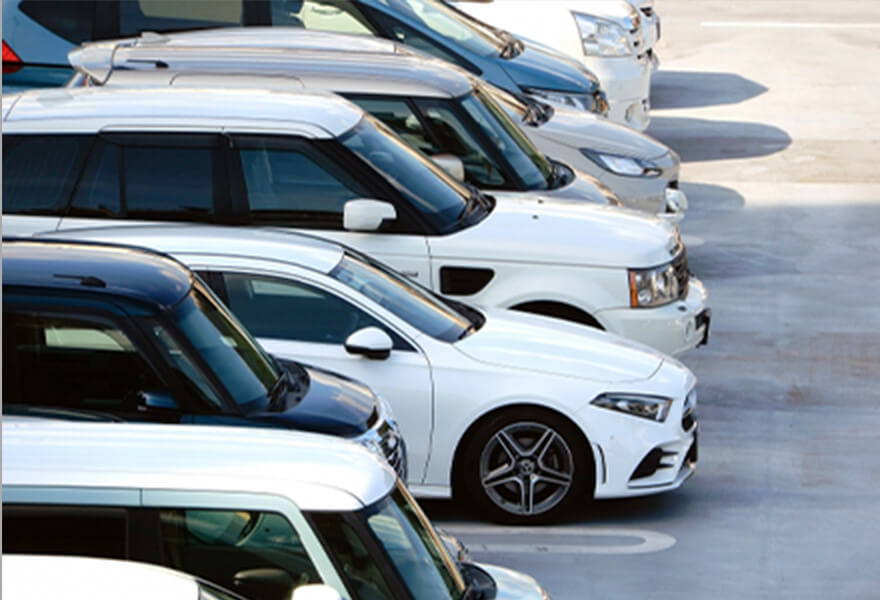 駐車場は、1組様につき1台が無料です!